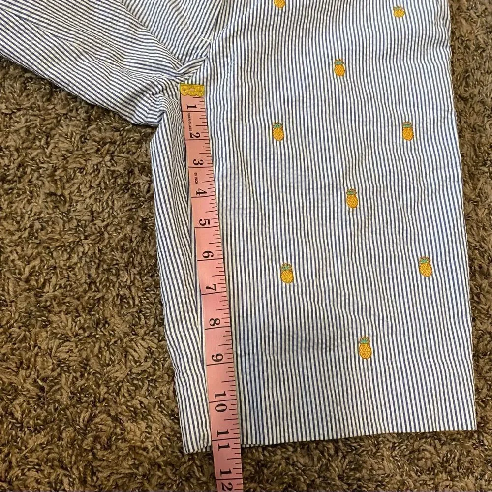 Brooks Brothers Pineapple sear sucker shorts